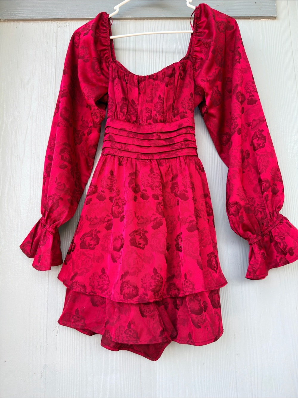Feminine Red Floral Puff-Sleeve Mini Dress